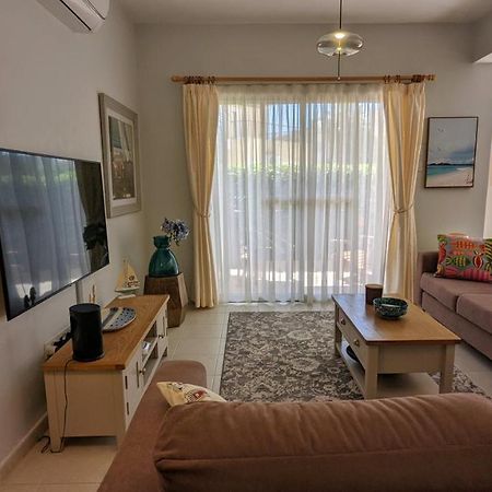 Stylish Garden Apartment At Paphos Harbour מראה חיצוני תמונה