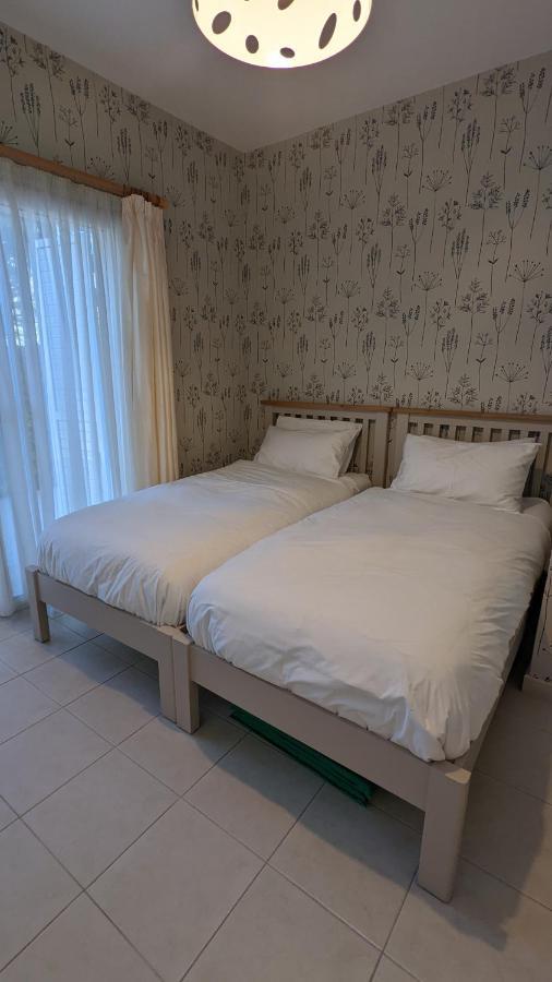Stylish Garden Apartment At Paphos Harbour מראה חיצוני תמונה
